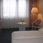 מלון Akzent Altes Casino Petersberg (Hessen)
